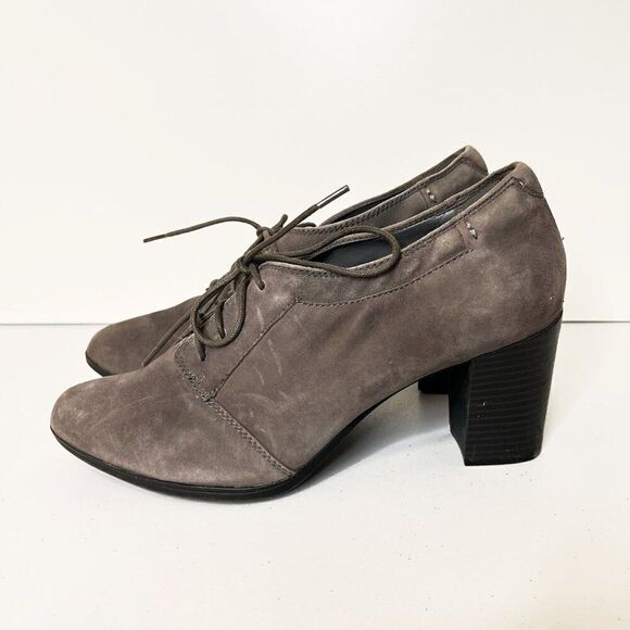 Clarks Araya Hale Gray Suede Lace-Up Block Heel Shootie - Picture 4 of 7